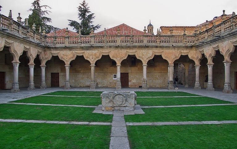 Patio_de_las_Escuelas_Menores_(Salamanca)