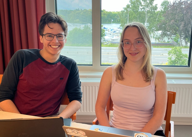 Julina Savela och Benjamin Henriksson