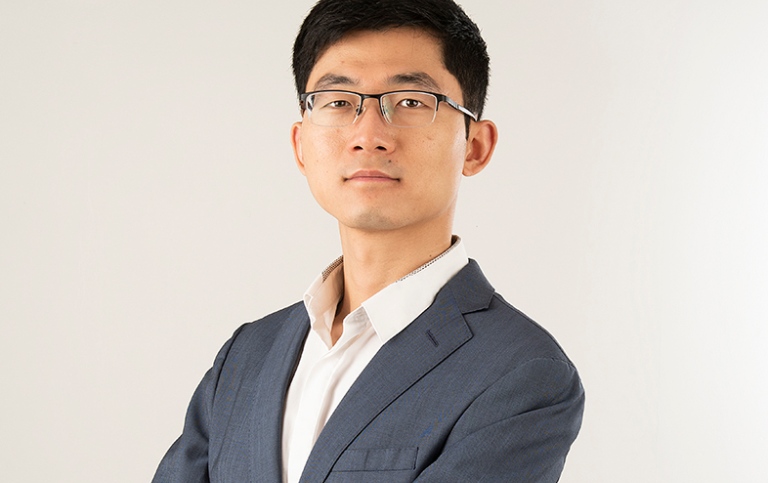 Jinglun Yao