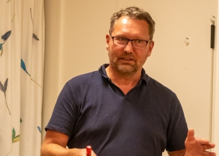 Martin Isaeus föreläser.
