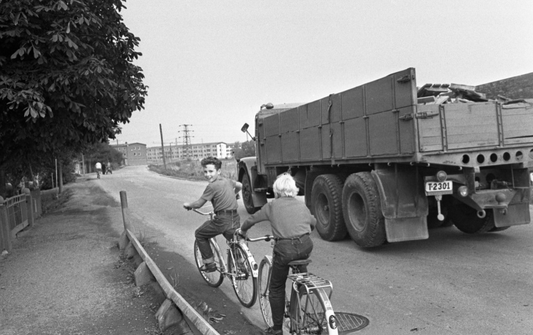 Farlig skolväg 1965.