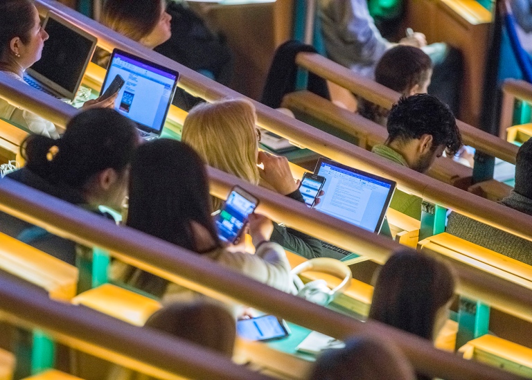 Studenter vid föreläsning-