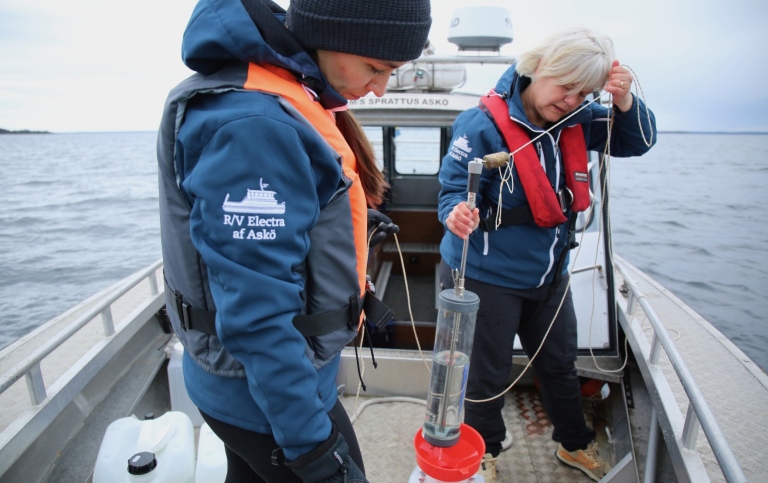 SeaLab sampling Emma Bell Eva Lindell