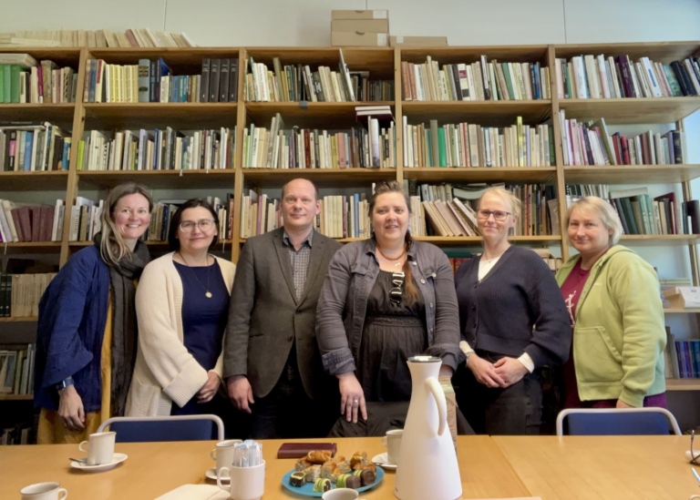 Board members of the Language Museum and researchers from the Section for Baltic Sutudies.