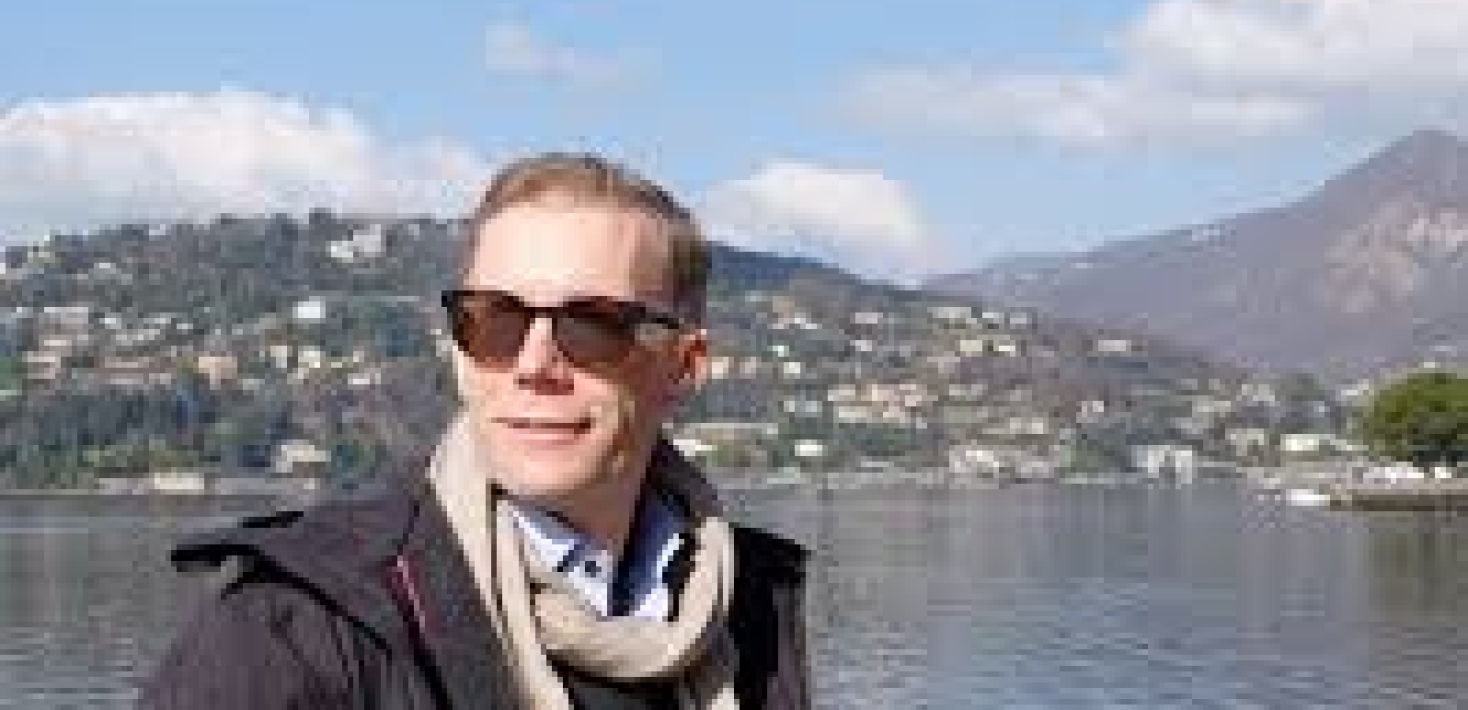Professor Erik Angner
