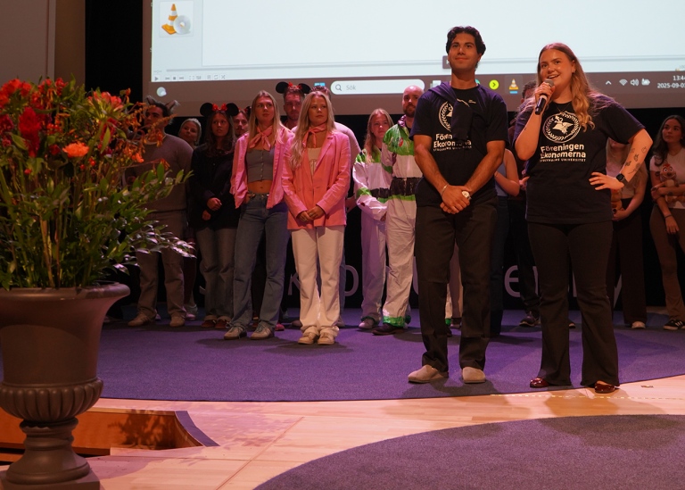 The Student Association Föreningen Ekonomerna presented Fadderiet
