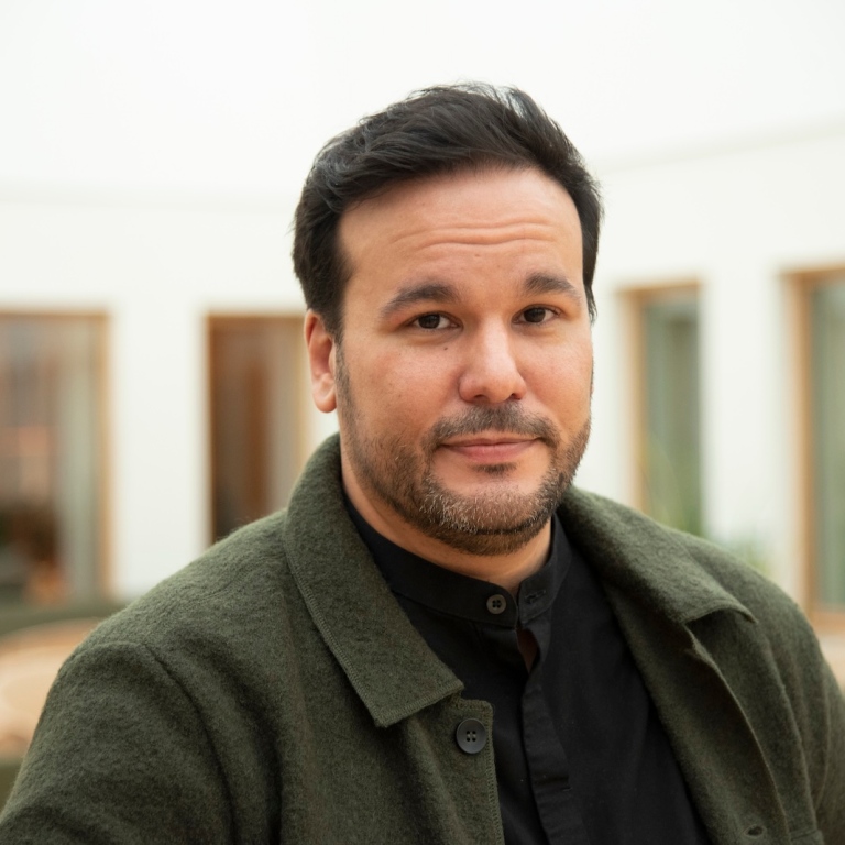Sammyh Khan, portrait