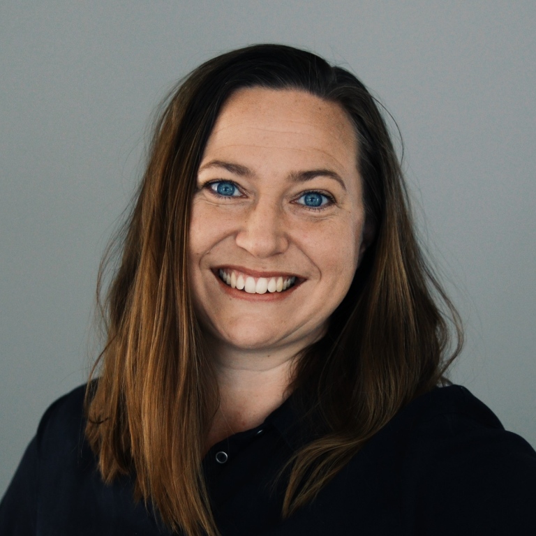 Rebecca Cort, porträtt