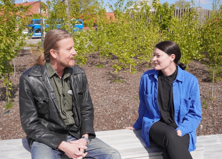 Mats Ekendahl och Eva Samuelsson utanför Campus Albano
