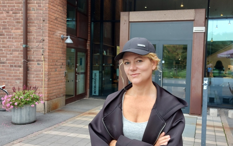 Sofie in front of Accelarator.