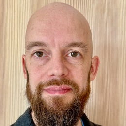 Kåre Tham, porträtt.